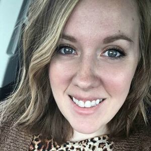 Meet your Posher, Tabitha